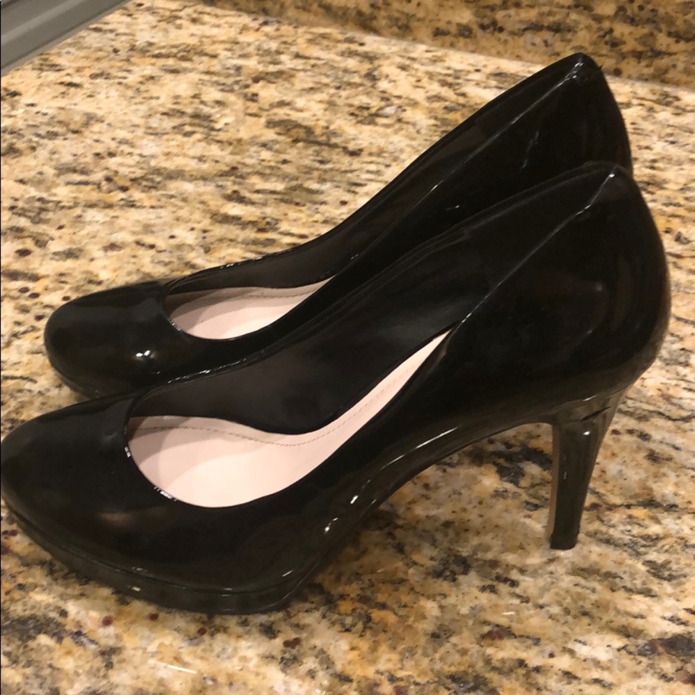 Vince Camuto black pumps. Size 8 1/2.